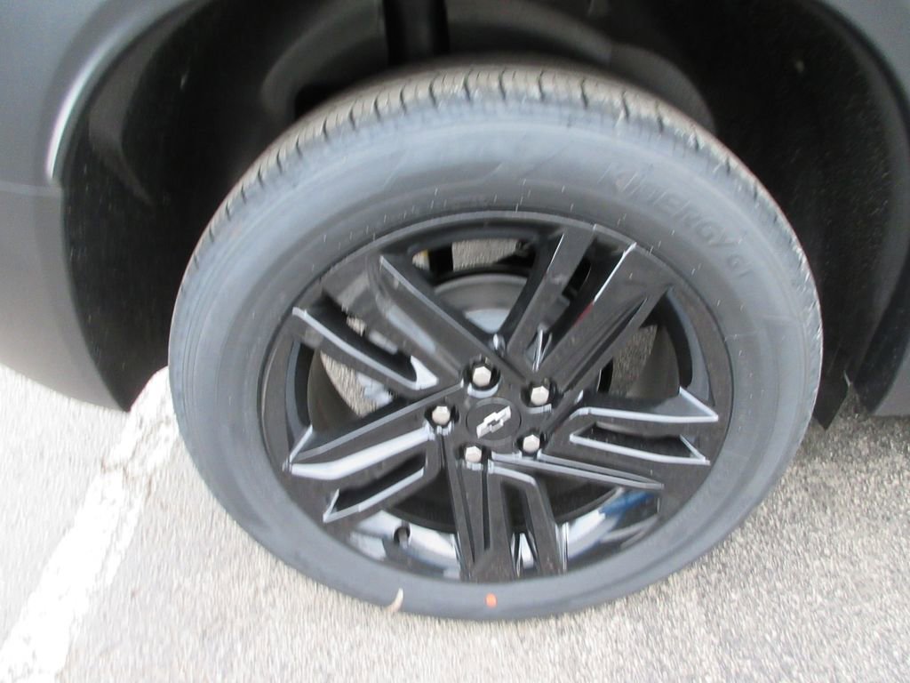 New 2026 Chevrolet TrailBlazer LT w/ Convenience Package FWD image 9
