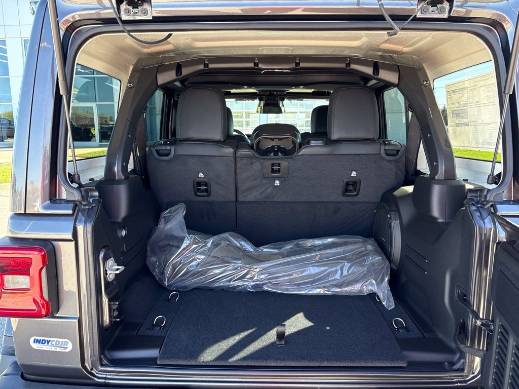 New 2027 Jeep Wrangler Unlimited Rubicon AWD/4WD image 21