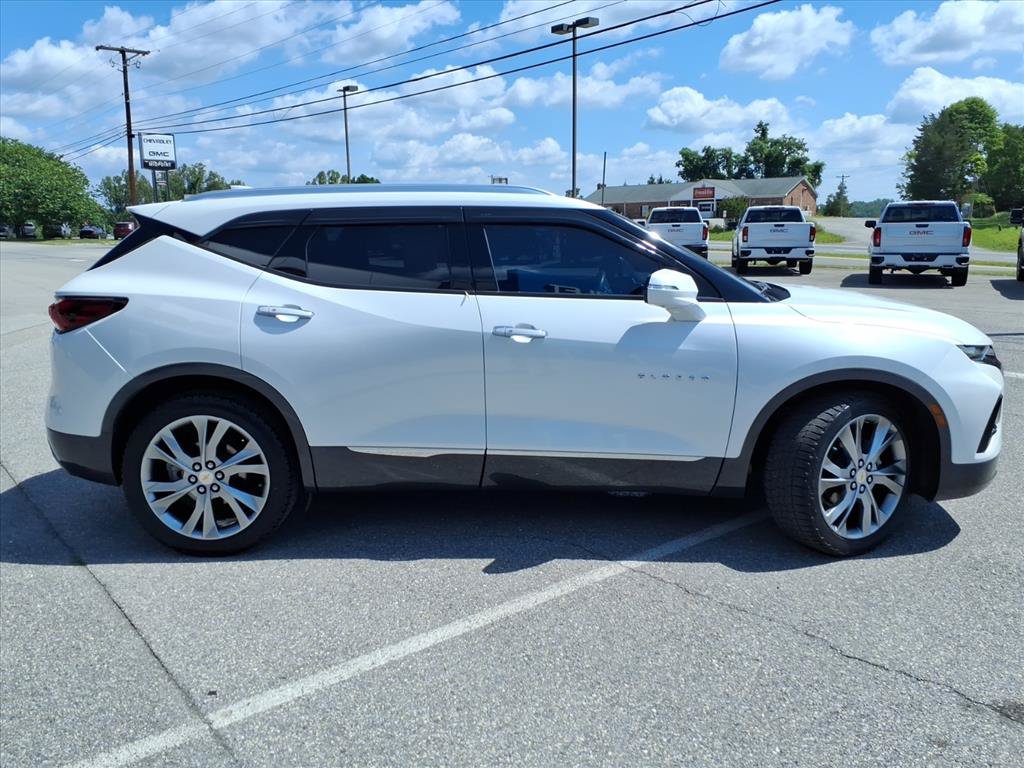 Used 2022 Chevrolet Blazer Premier w/ Enhanced Convenience Package AWD/4WD image 3