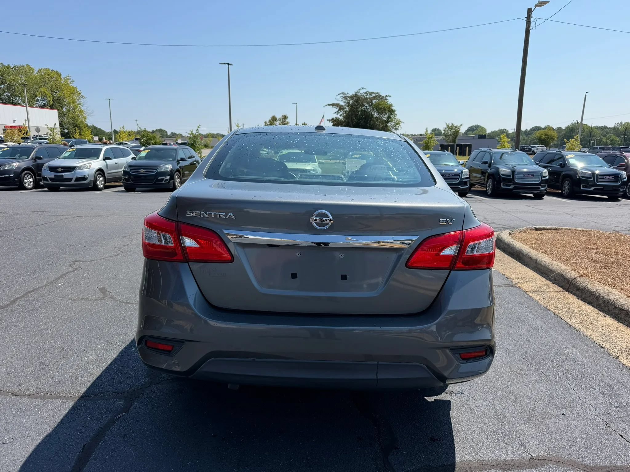 Used 2017 Nissan Sentra SV FWD image 6