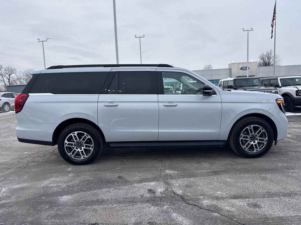 Used 2025 Ford Expedition Max Active image 6