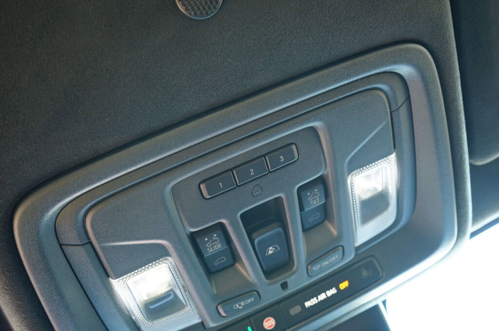 Used 2024 GMC Sierra 1500 Denali Ultimate image 25