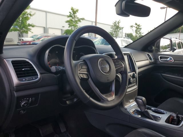 Certified 2018 Jeep Grand Cherokee Altitude RWD image 20