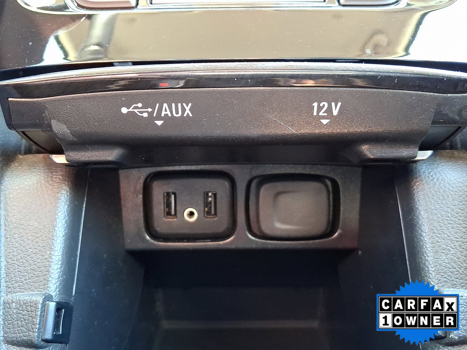 Used 2019 Buick Encore Sport Touring AWD/4WD image 34
