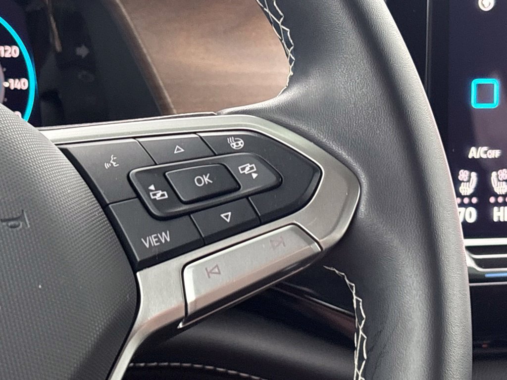 Used 2024 Volkswagen Atlas SE AWD/4WD image 30