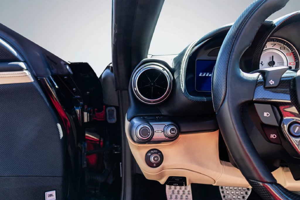 Certified 2021 Ferrari 812 GTS RWD image 39
