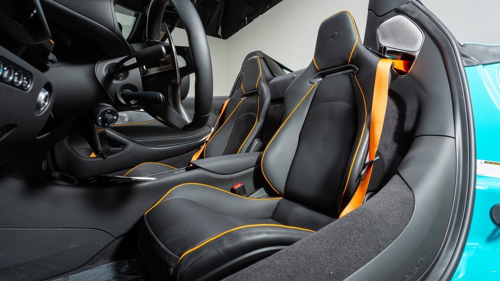 New 2025 McLaren Artura Spider image 21