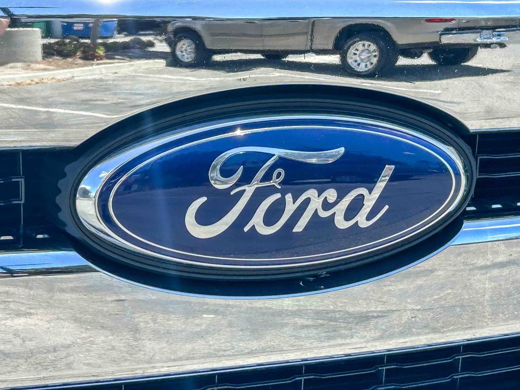 Used 2016 Ford F250 Lariat w/ Chrome Package AWD/4WD image 6