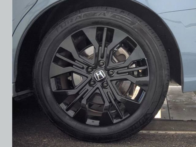 Used 2025 Honda Odyssey Sport-L image 21