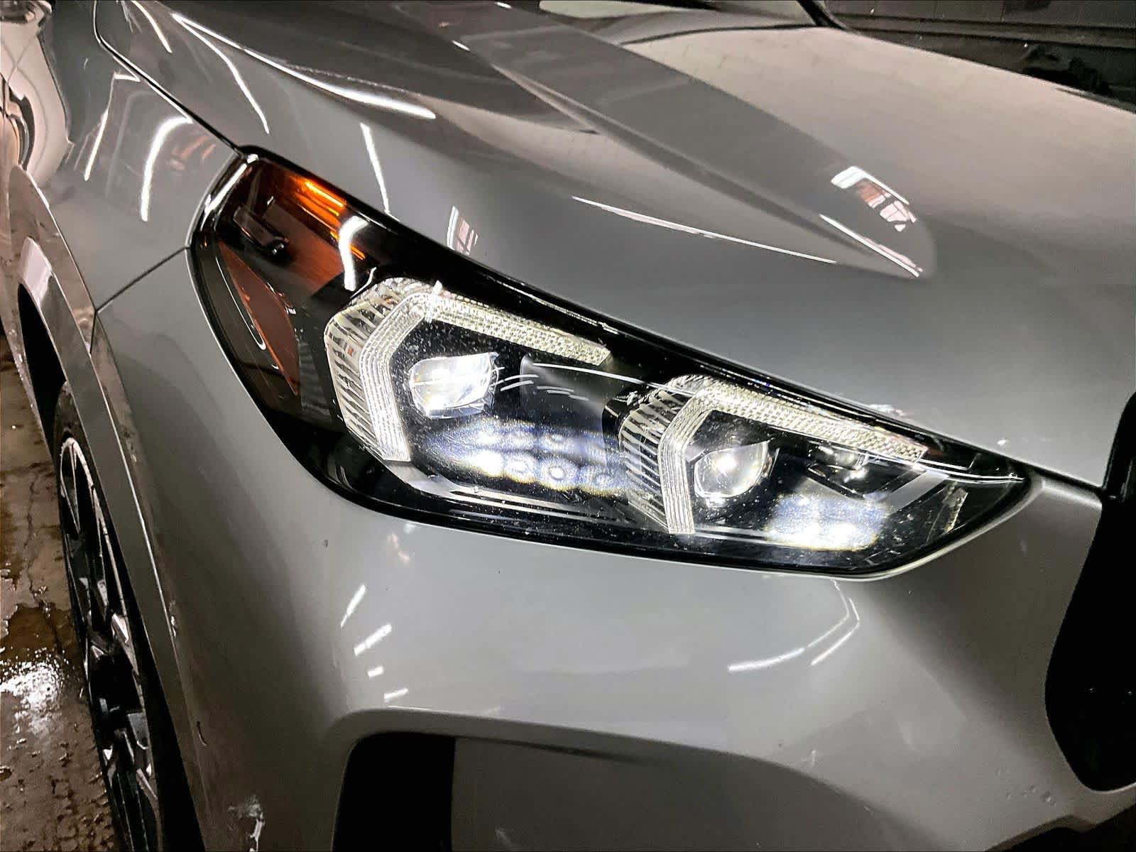 Used 2024 BMW X1 M35i w/ Shadowloine Package AWD/4WD image 28