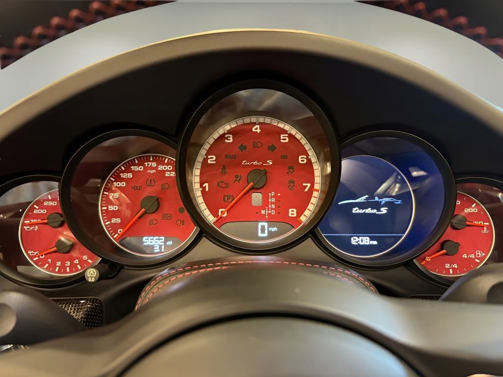 Used 2018 Porsche 911 Turbo S image 43