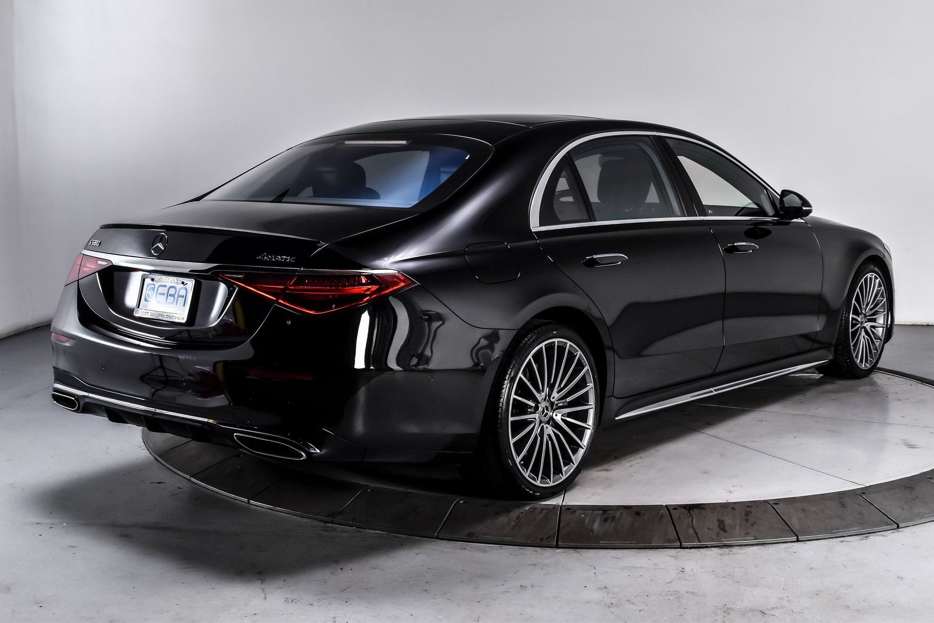 Used 2023 Mercedes-Benz S 580 4MATIC Sedan image 6
