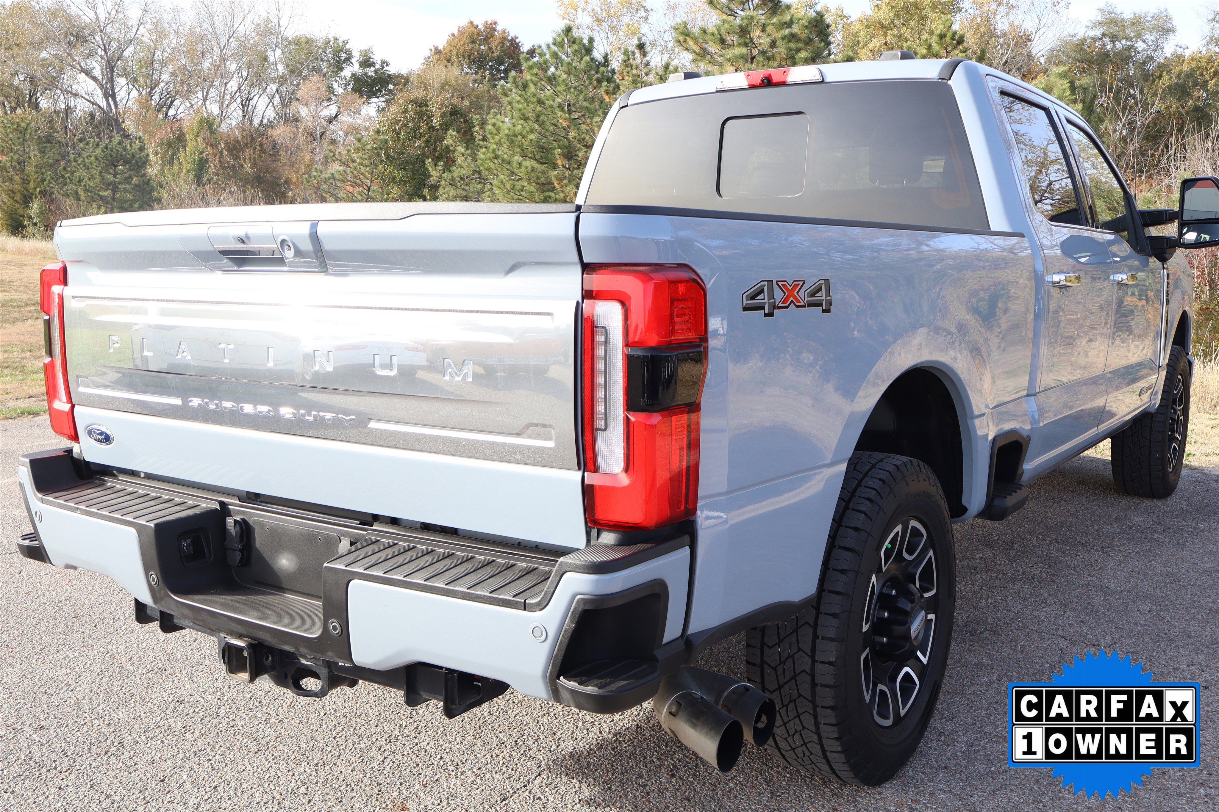 Used 2024 Ford F250 Platinum image 4