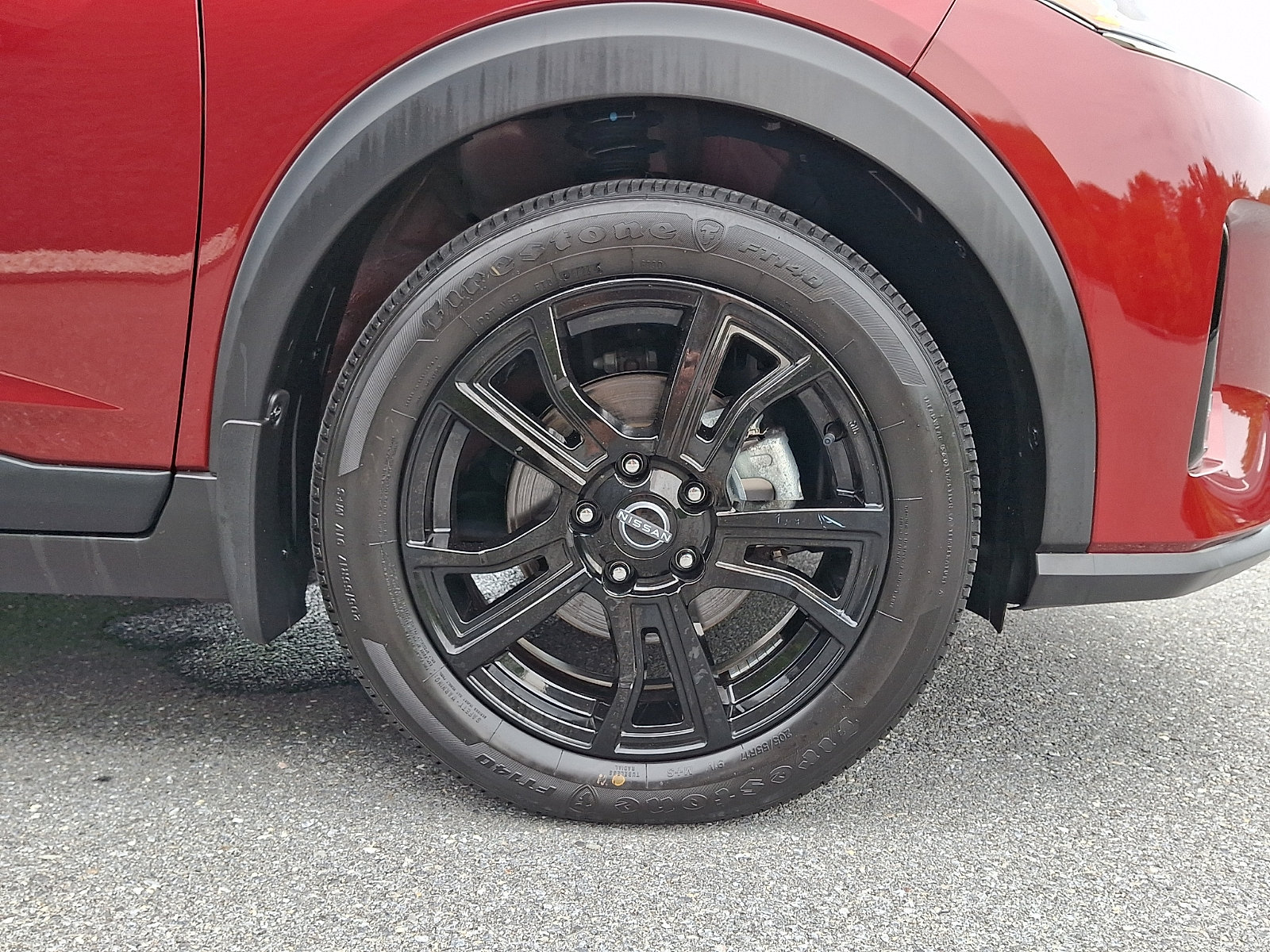 Certified 2024 Nissan Kicks SR w/ SR Premium Package FWD image 9