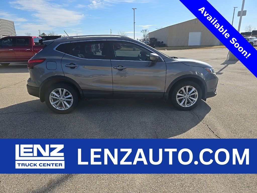 Used 2017 Nissan Rogue Sport SV w/ SV Premium Package