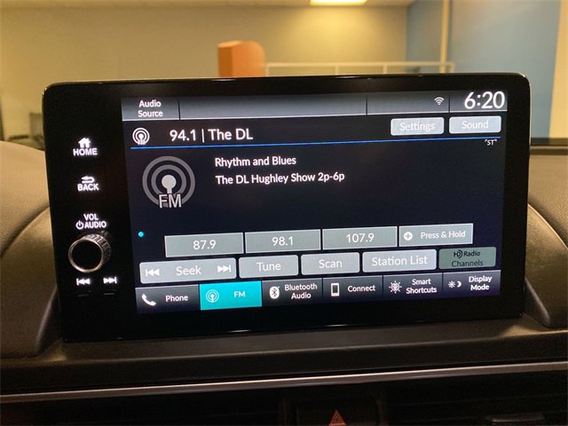 Used 2024 Honda Pilot EX-L image 16