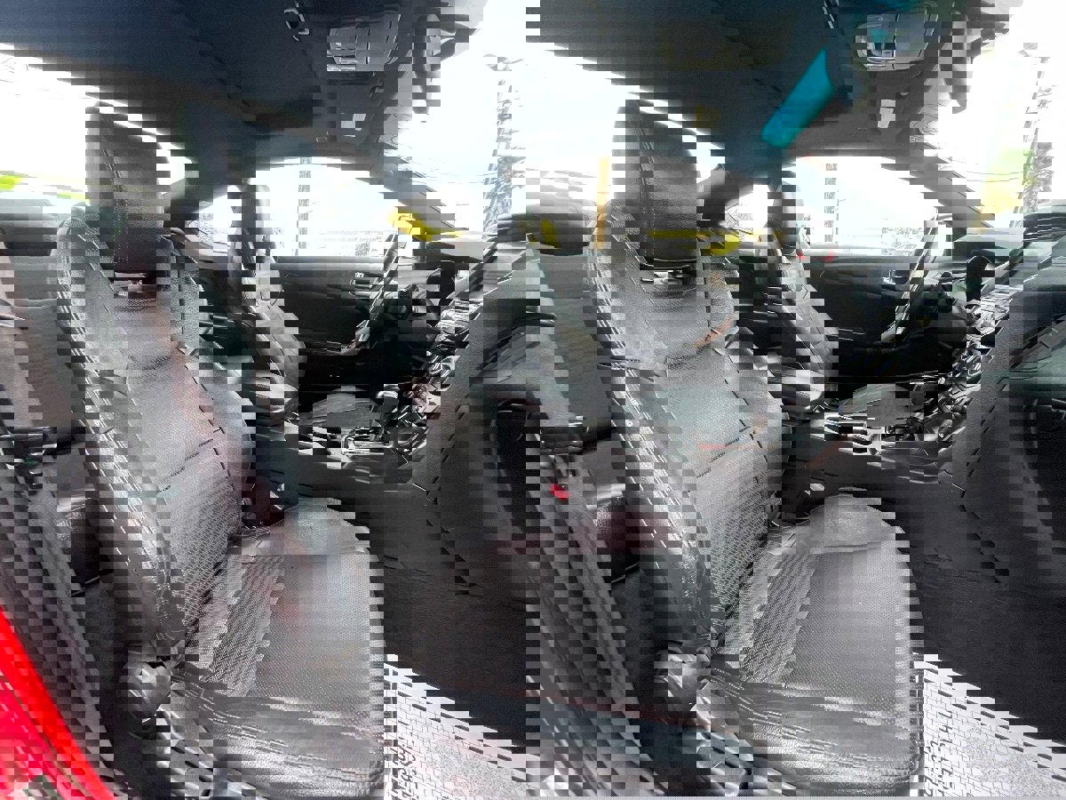 Used 2013 Hyundai Genesis 3.8 image 13