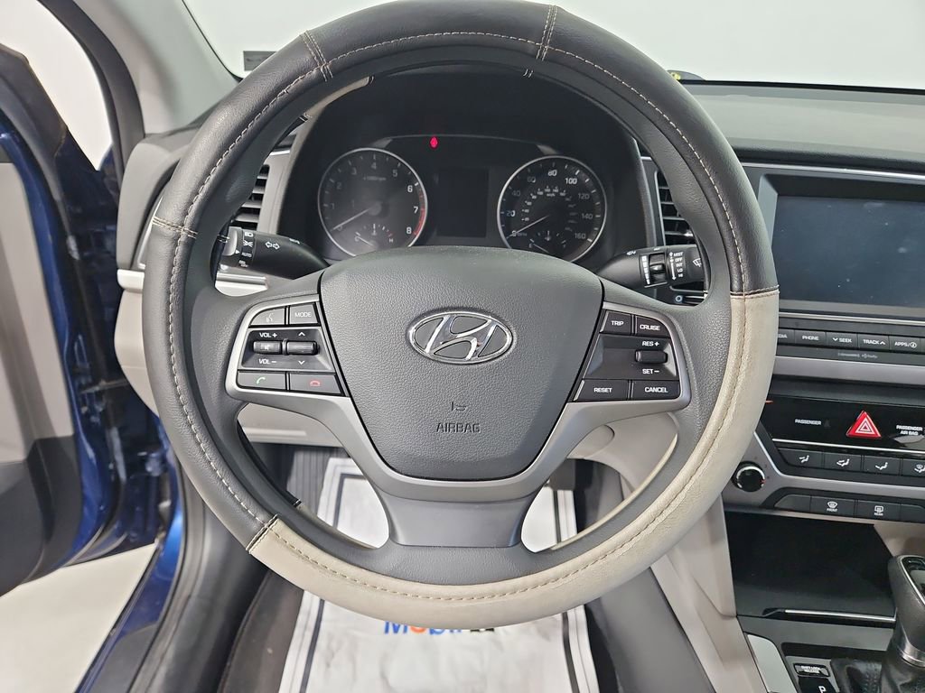 Used 2017 Hyundai Elantra SE FWD image 15