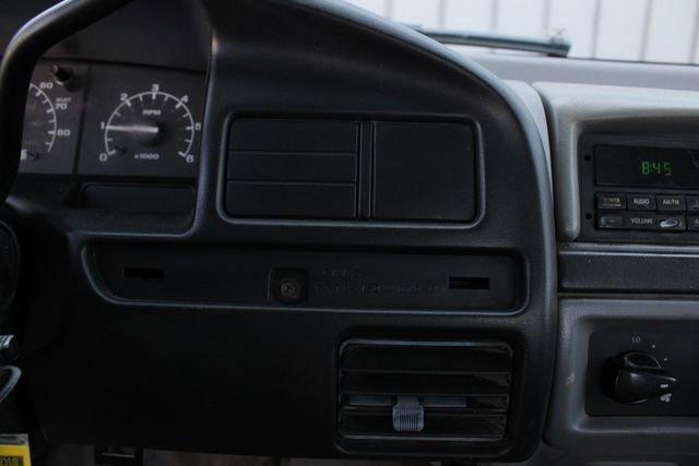 Used 1996 Ford F350 2WD SuperCab DRW image 14