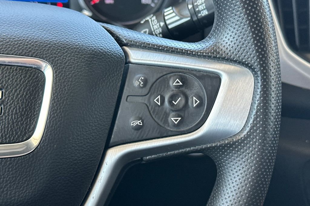 Used 2022 GMC Terrain SLE w/ LPO, Floor Liner Package image 34