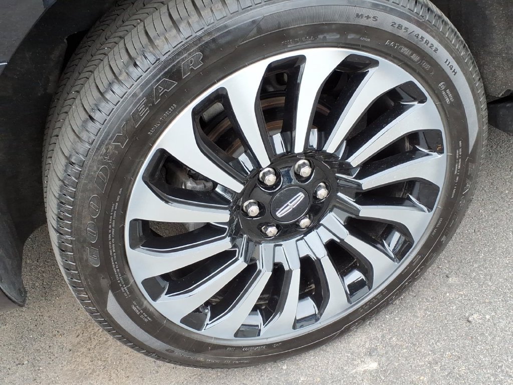 Certified 2023 Lincoln Navigator L Black Label AWD/4WD image 5