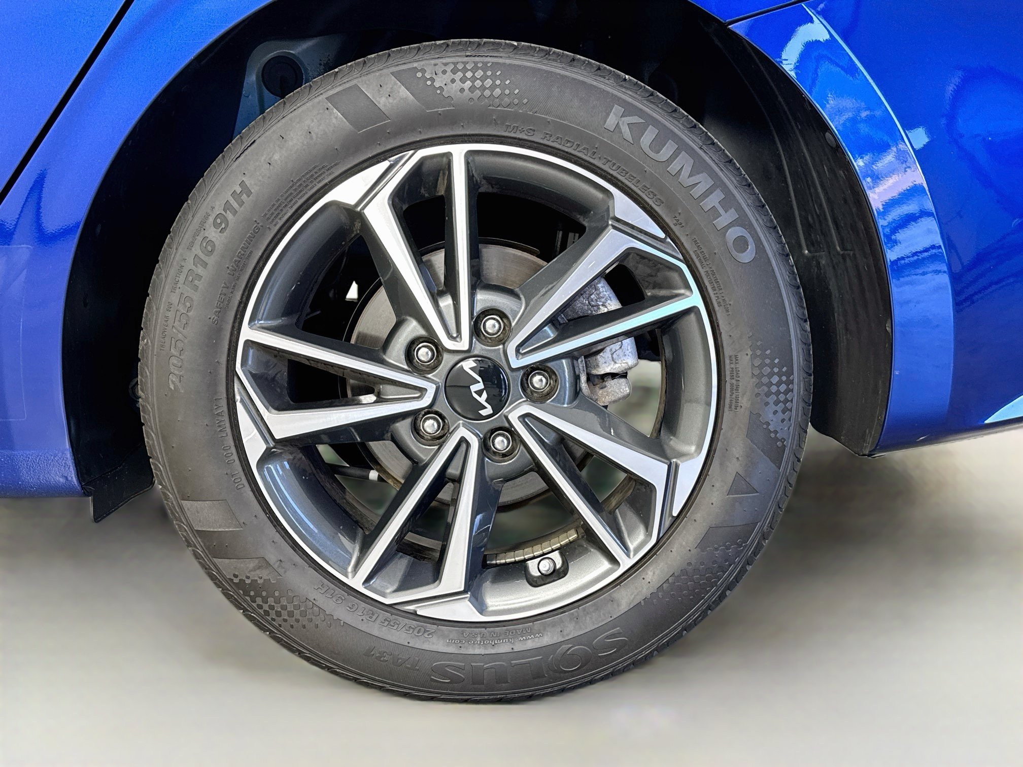 Used 2023 Kia Forte LXS FWD image 29