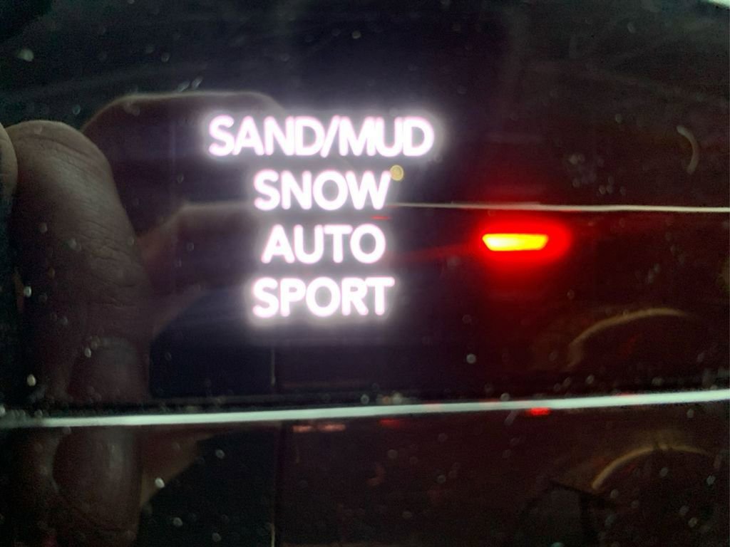 Used 2022 Jeep Grand Cherokee L Limited AWD/4WD image 36
