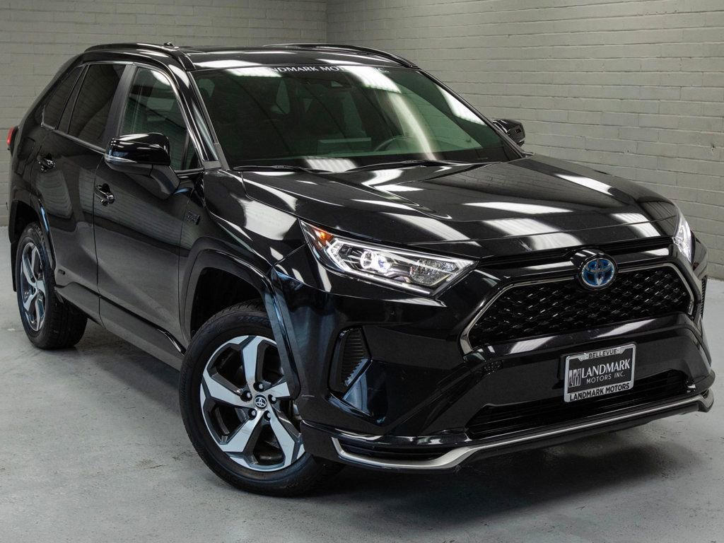 Used 2021 Toyota RAV4 SE image 6