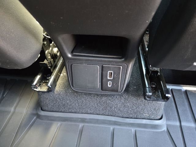 Used 2023 Buick Encore GX Select w/ Sport Touring Package image 20