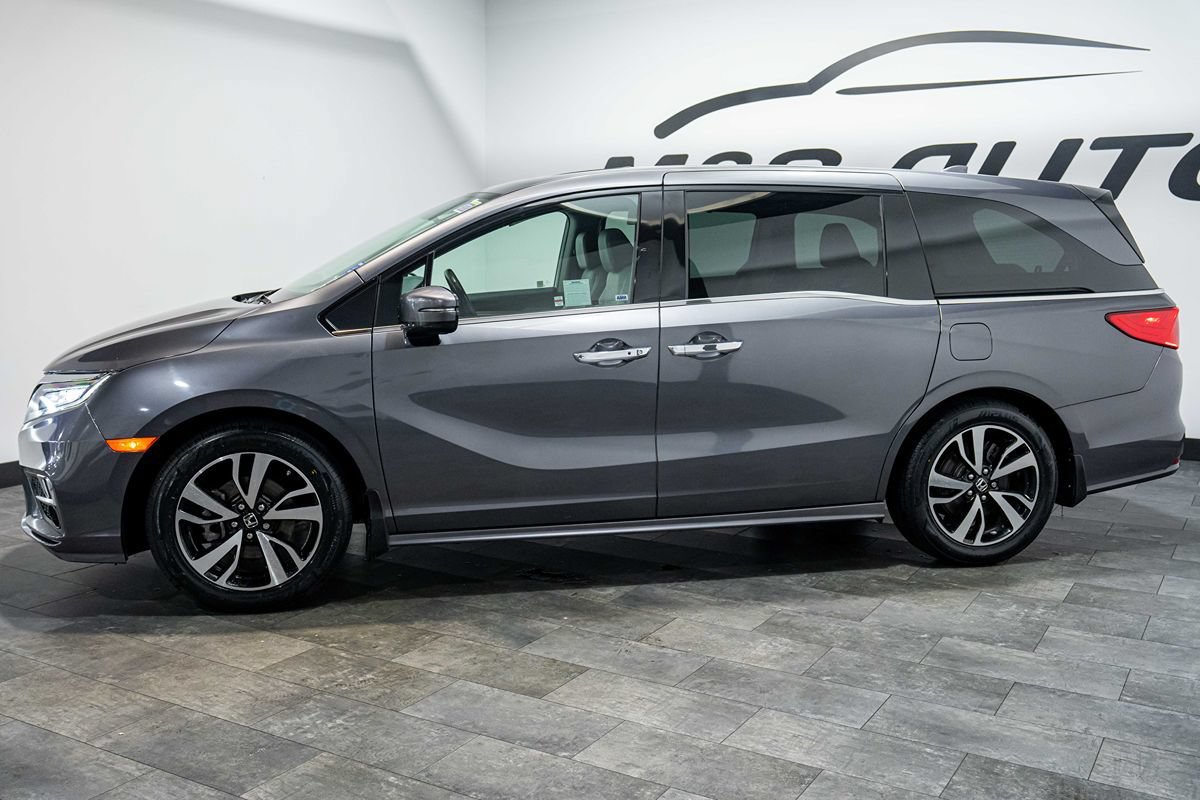 Used 2018 Honda Odyssey Elite image 3