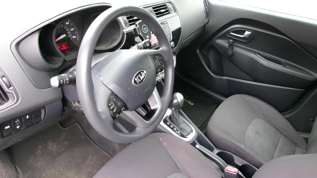 Used 2016 Kia Rio LX image 10