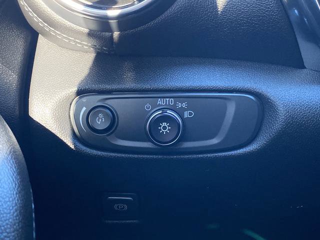 Used 2020 Chevrolet Blazer LT image 21