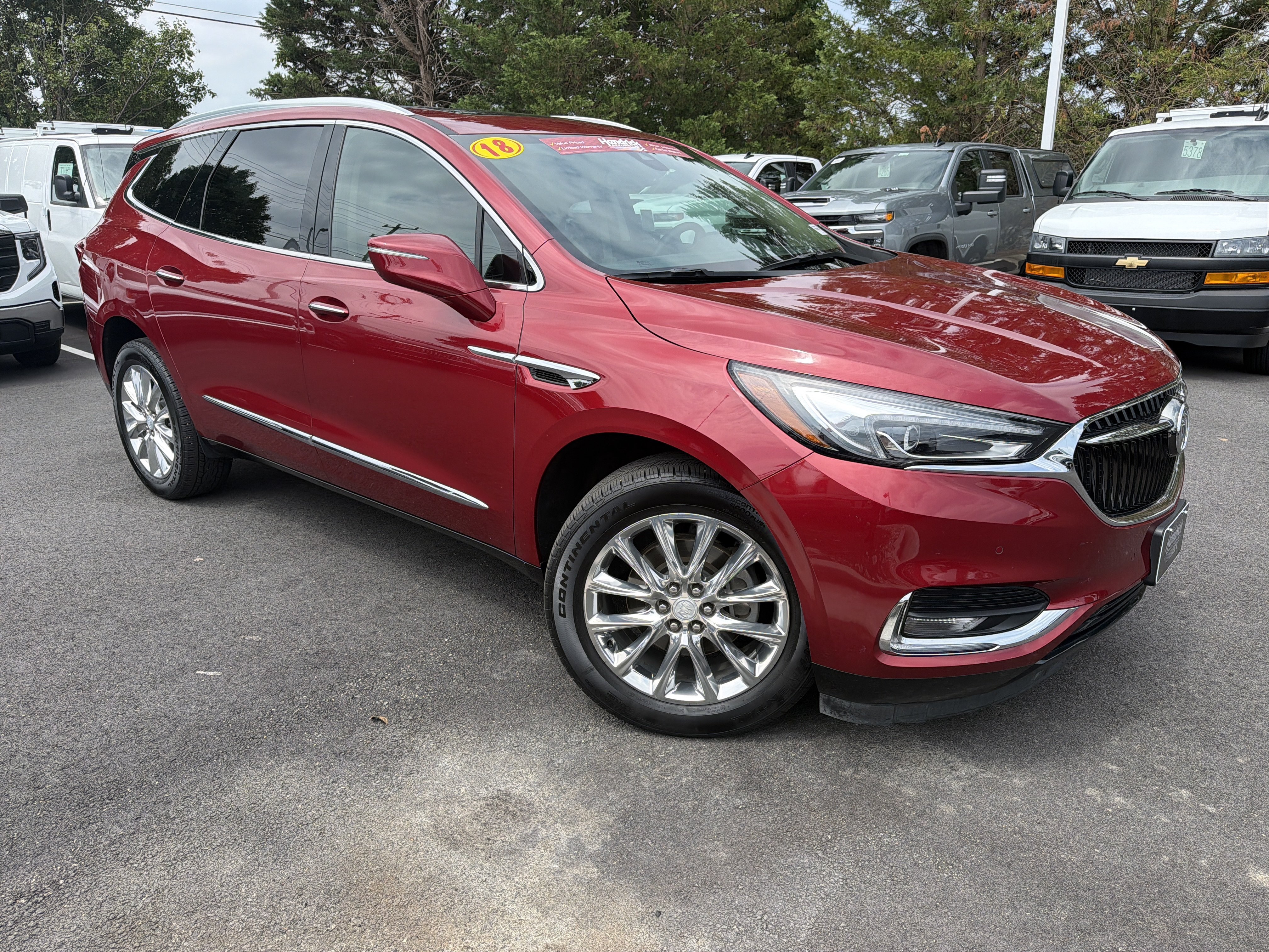 Used 2018 Buick Enclave Premium AWD/4WD image 2