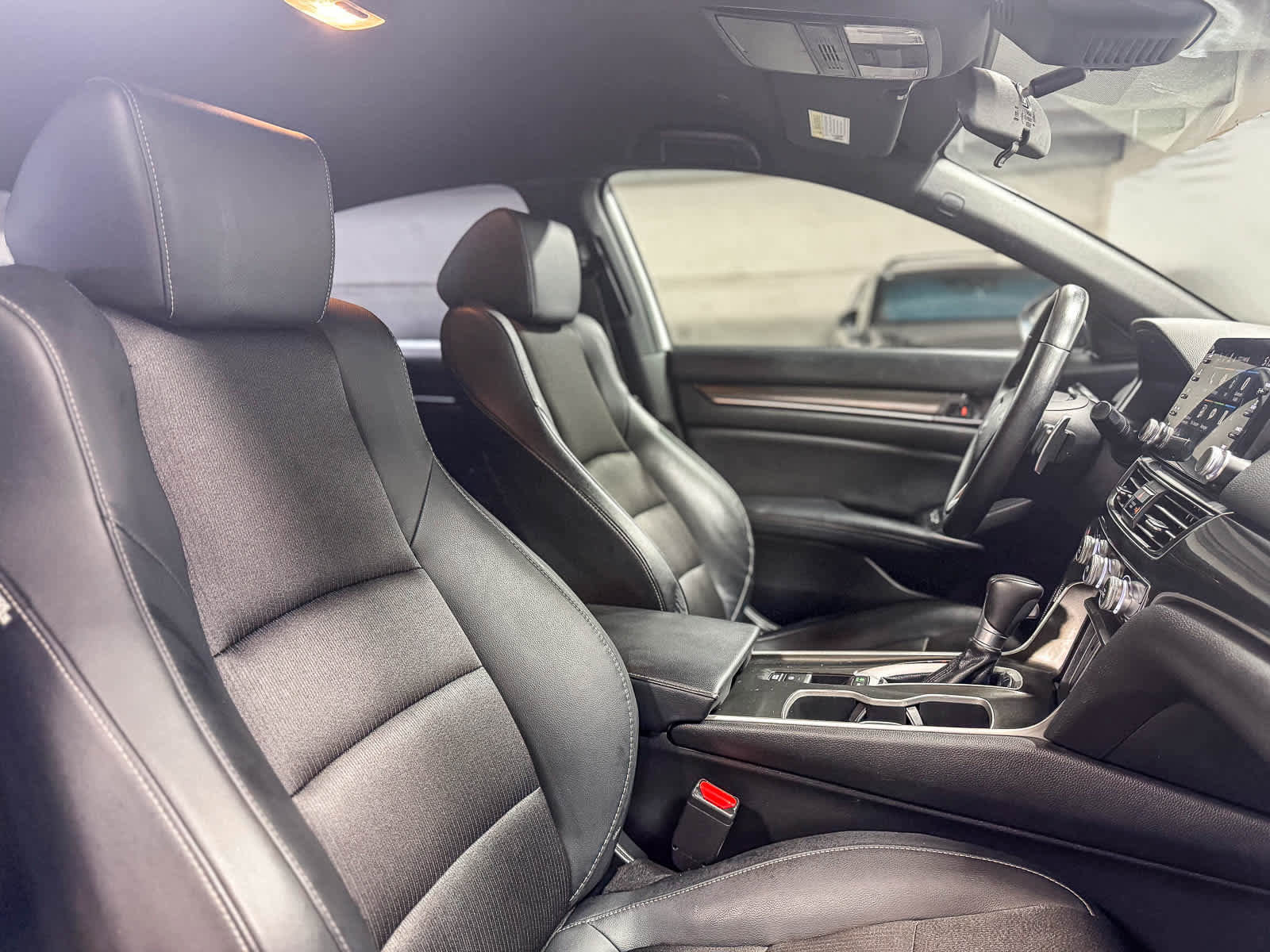 Used 2018 Honda Accord Sport image 17