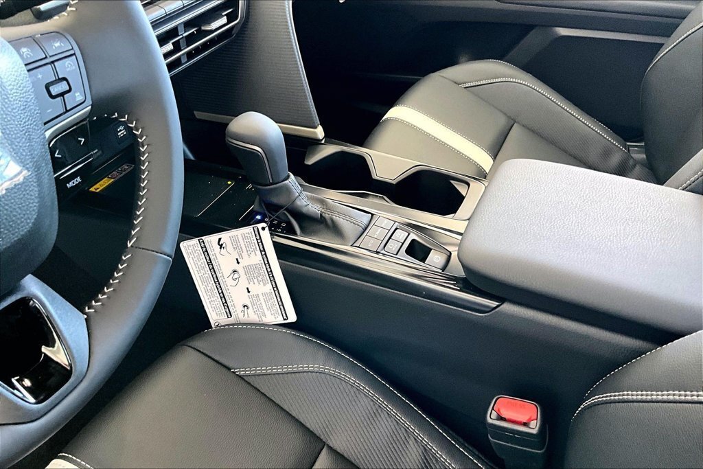 New 2026 Toyota Camry SE w/ Convenience Package FWD image 8