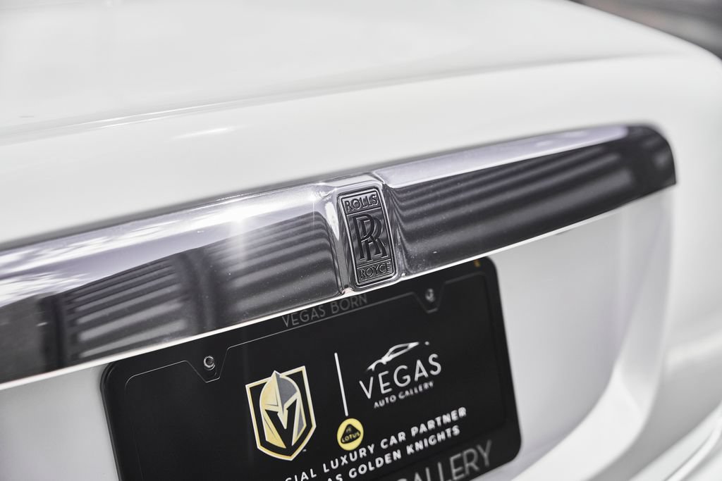 Used 2018 Rolls-Royce Dawn RWD image 12