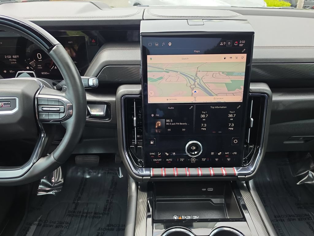 Certified 2025 GMC Yukon AT4 w/ AT4 Premium Plus Package AWD/4WD image 14