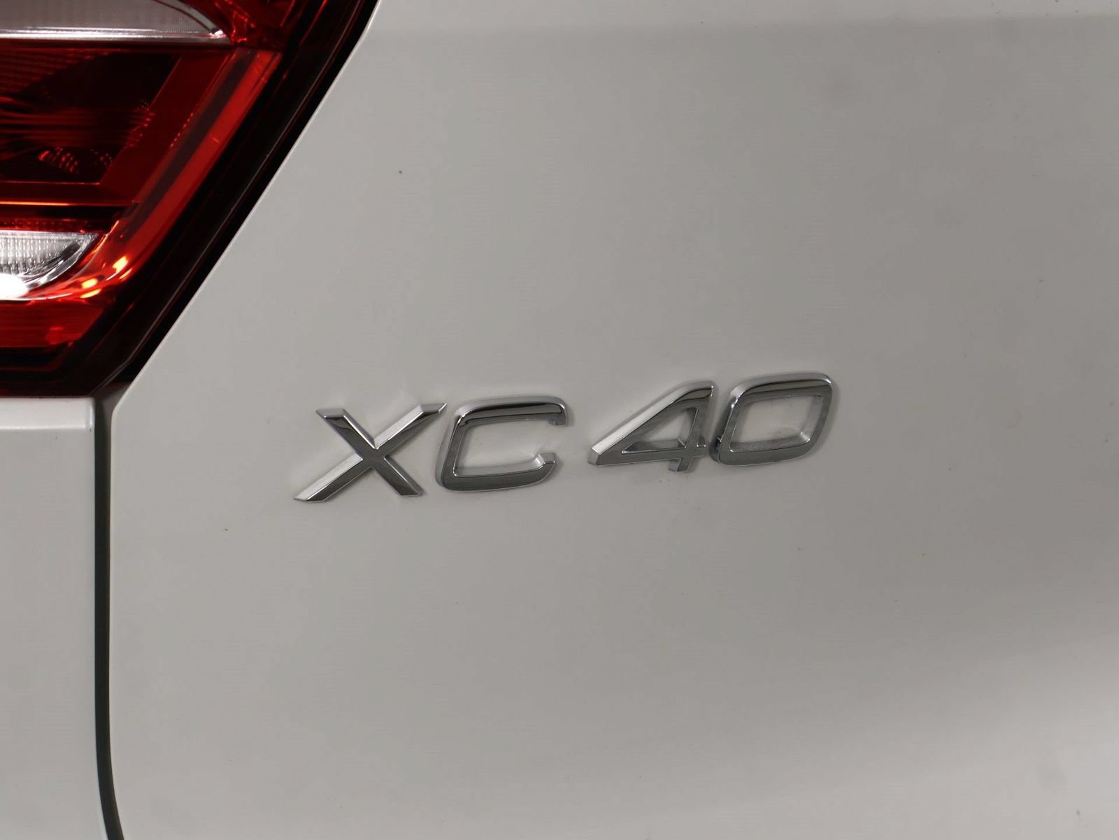 Used 2023 Volvo XC40 B5 Ultimate w/ Climate Package AWD/4WD image 19