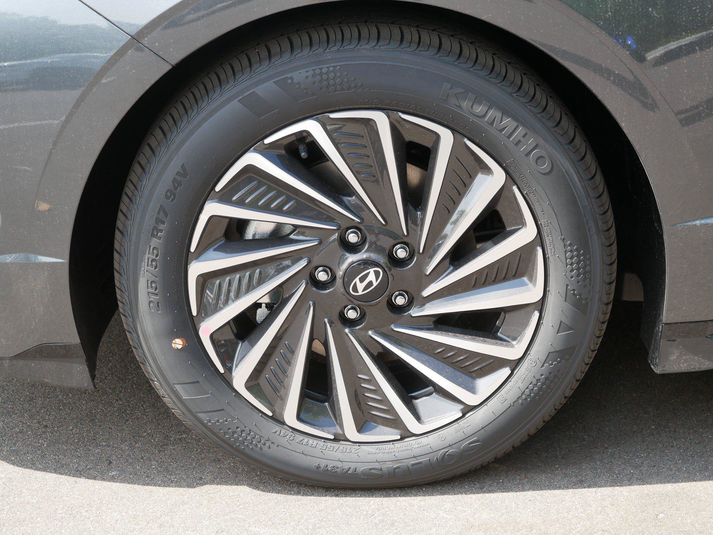 New 2026 Hyundai Sonata SEL FWD image 4