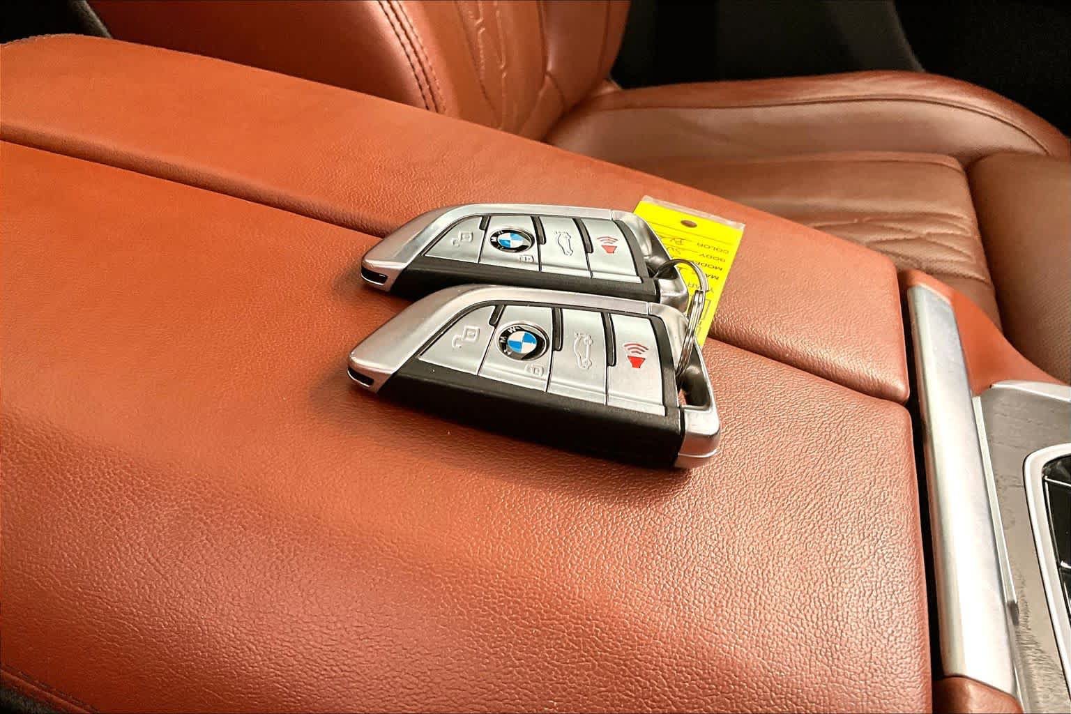 Used 2022 BMW X7 M50i AWD/4WD image 15