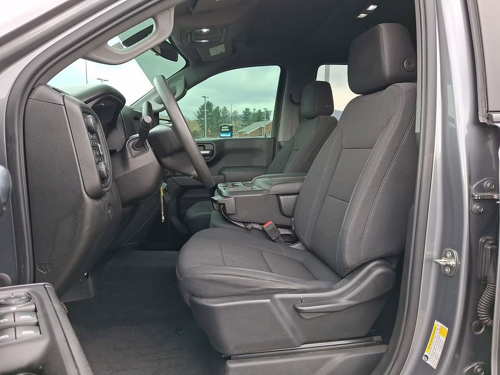 Used 2020 Chevrolet Silverado 1500 Custom w/ Custom Value Package image 13