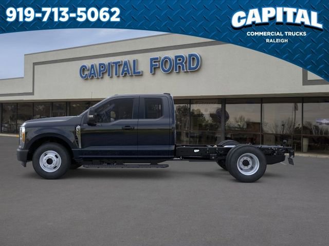 New 2026 Ford F350 XL image 3