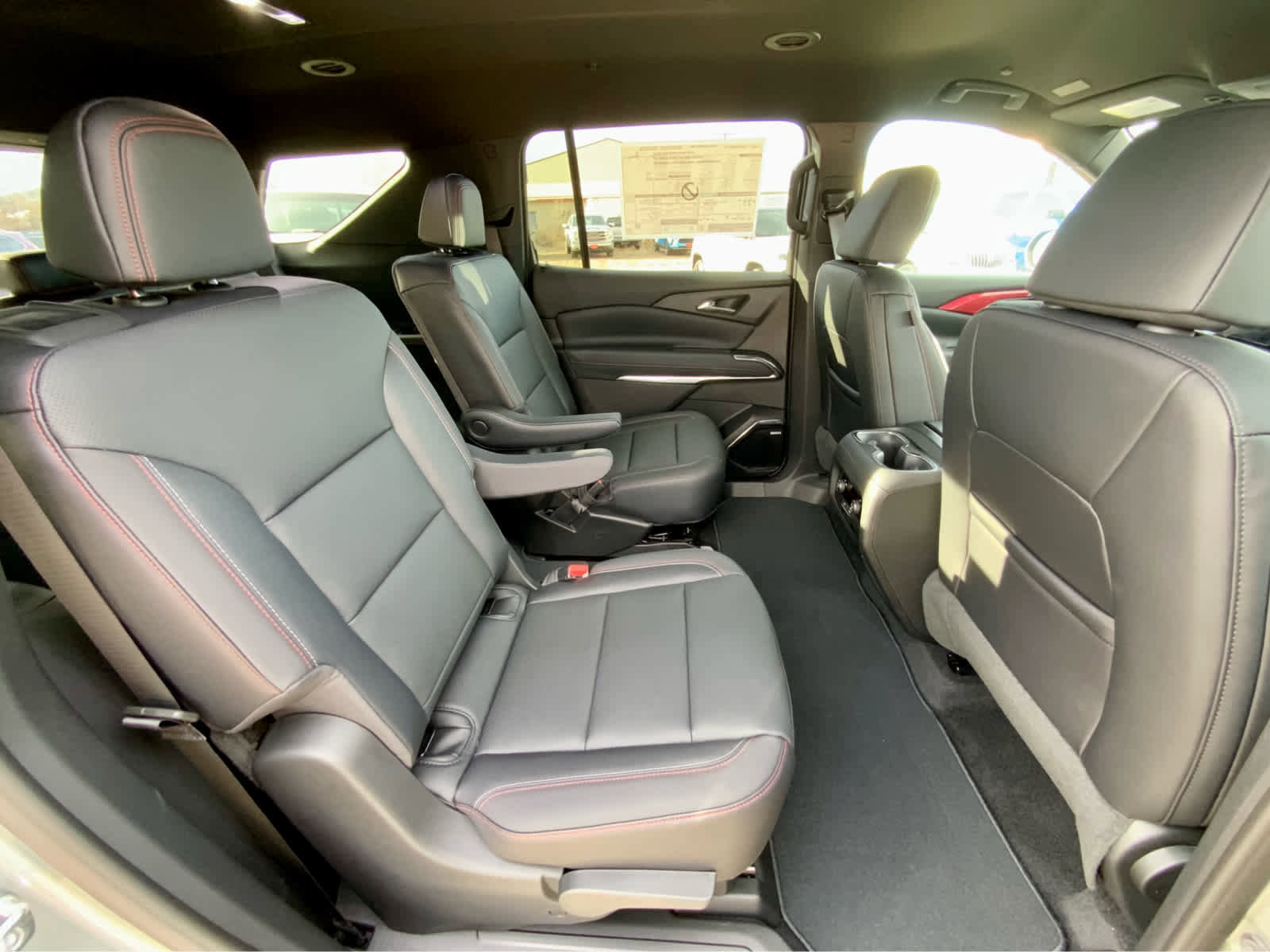 New 2026 Chevrolet Traverse Z71 w/ Enhanced Driving Package image 30