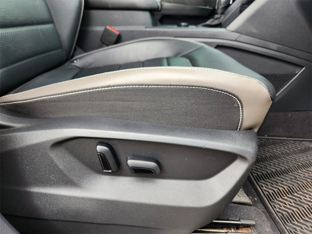 Used 2022 Volkswagen Atlas SEL Premium image 19