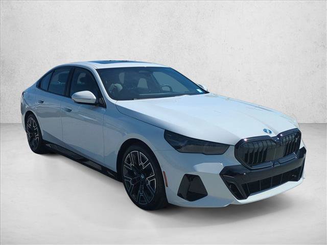 Certified 2026 BMW i5 eDrive40 w/ M Sport Package RWD image 3