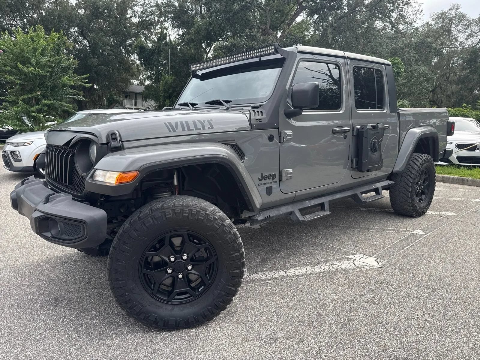 Used 2021 Jeep Gladiator Sport AWD/4WD image 3