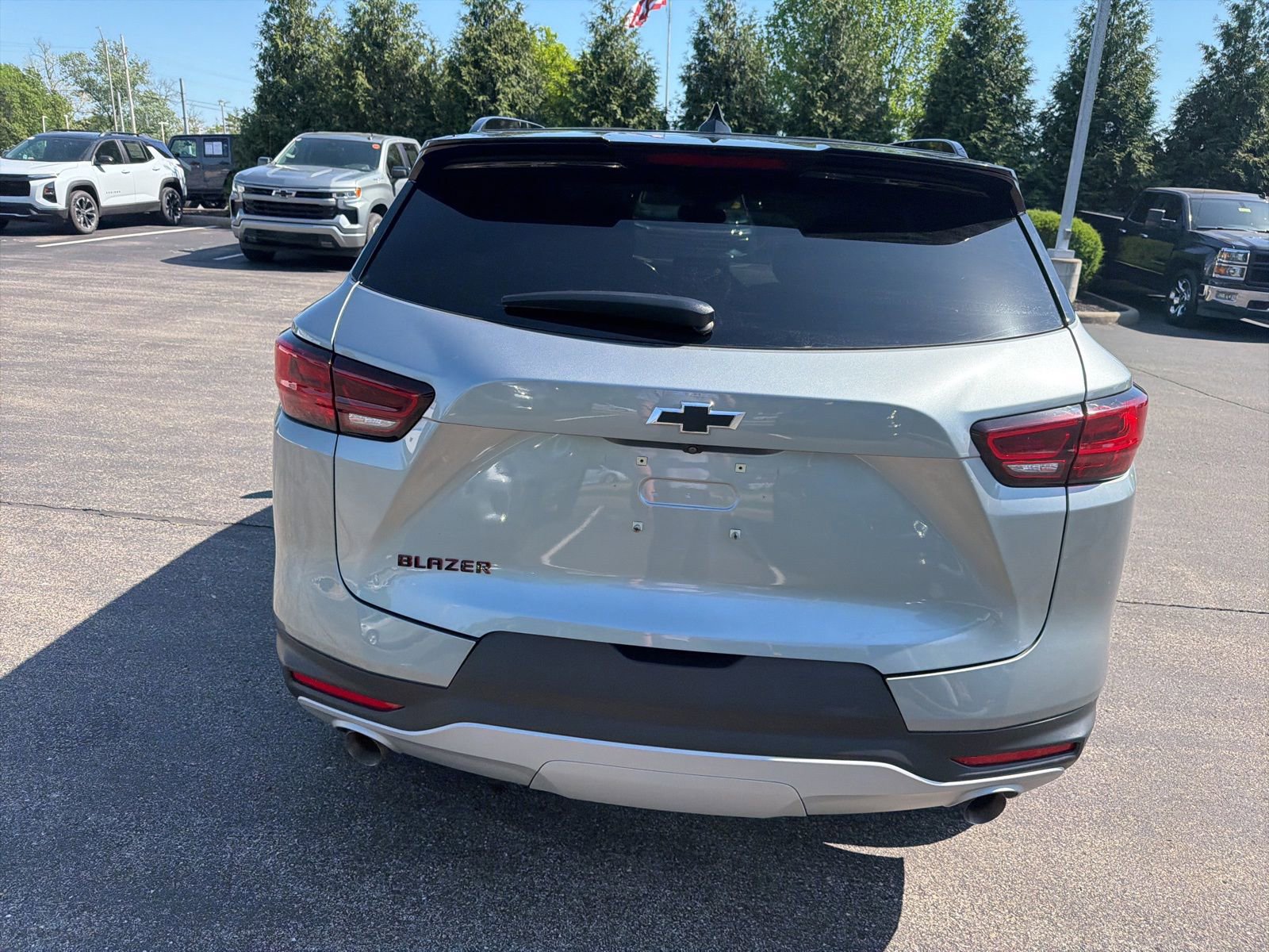 Used 2023 Chevrolet Blazer LT w/ Convenience Package FWD image 4