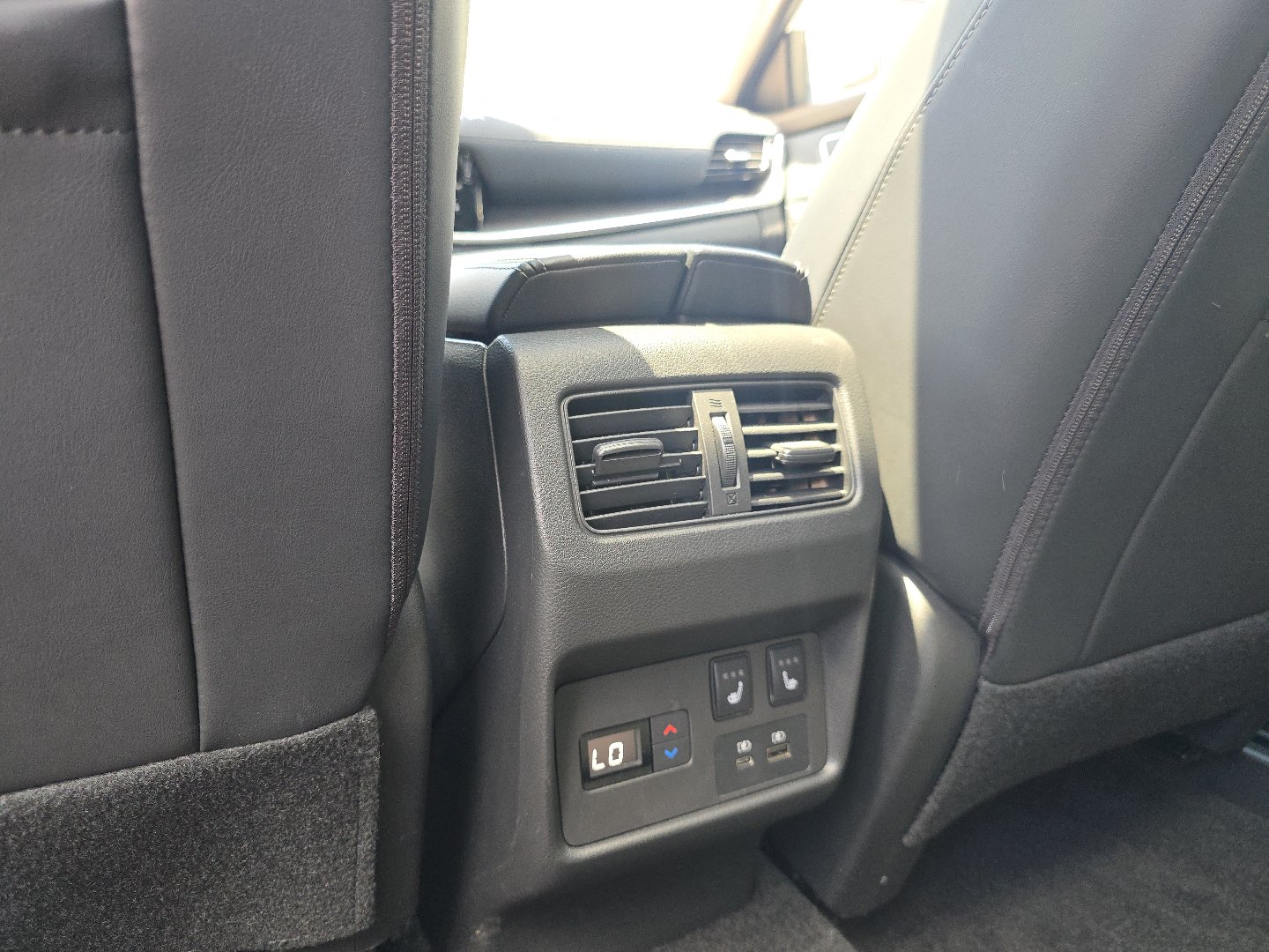 Used 2023 Nissan Rogue Platinum w/ Platinum Premium Package AWD/4WD image 26