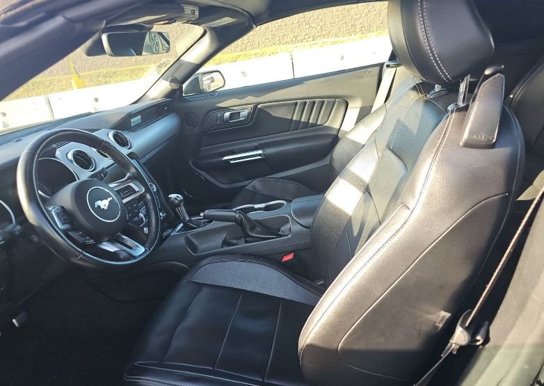 Used 2023 Ford Mustang Premium image 3