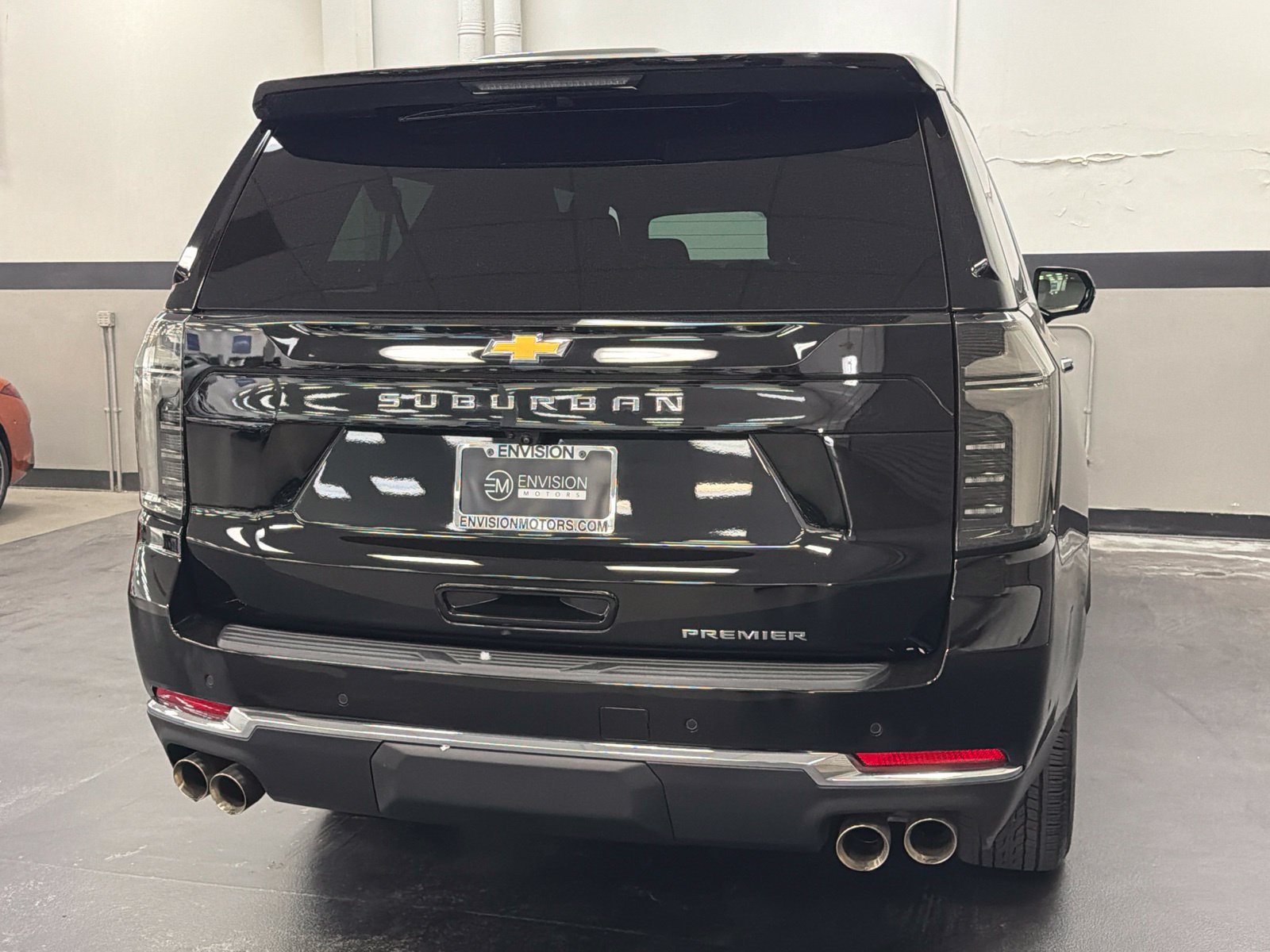 Used 2025 Chevrolet Suburban Premier w/ Sun And Tow Package AWD/4WD image 12